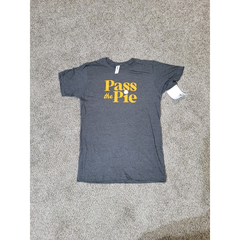 Pass The Pie Unisex Small Gray Graphic T Shirt Short Sleeve Tee Top Tshirt NWT